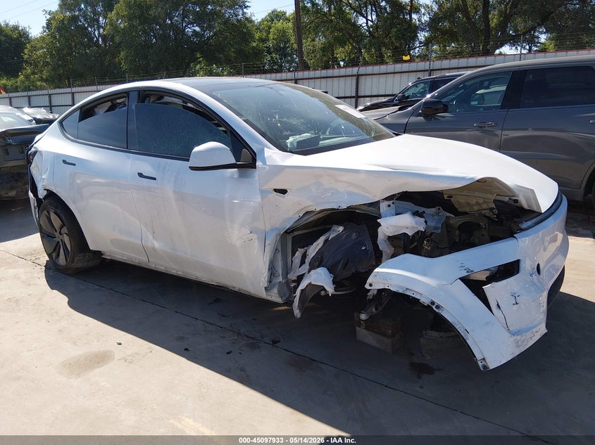 2026 Tesla Model y VIN 7SAYGDED5TA442845 IAAI salvage auction — RIGHT SIDE, Original (Texas), sold $11,900 on 2026-07-19 (photo 6)