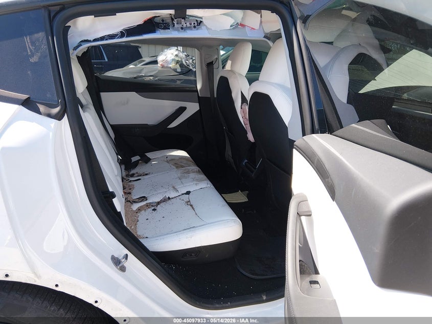 2026 Tesla Model y VIN 7SAYGDED5TA442845 IAAI salvage auction — RIGHT SIDE, Original (Texas), sold $11,900 on 2026-07-19 (photo 8)