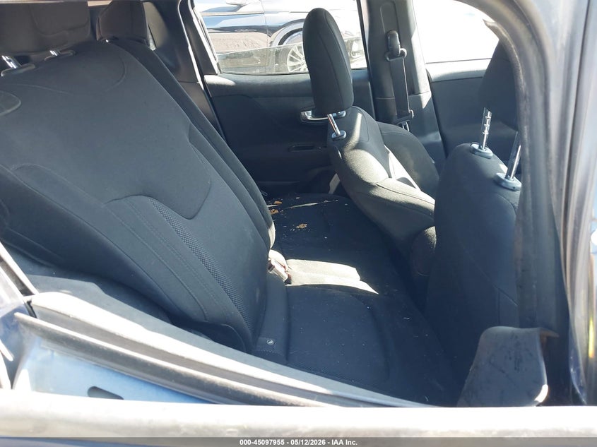 2019 Jeep Renegade VIN ZACNJBAB3KPK08284 IAAI salvage auction — REAR END, Salvage (Missouri), sold $650 on 2026-07-13 (photo 8)