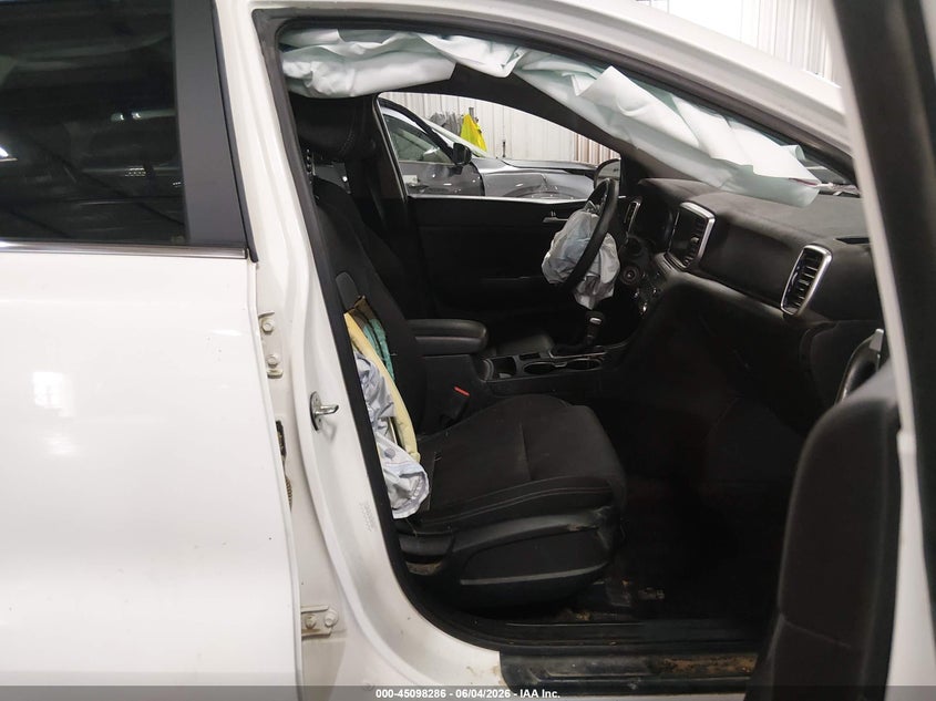 2022 Kia Sportage VIN KNDPMCAC0N7007543 IAAI salvage auction — FRONT END, Salvage Title, sold $1,950 on 2026-07-21 (photo 5)