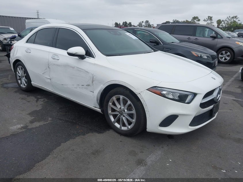 2019 Mercedes-benz A-klasse VIN WDD3G4EB3KW001479 — IAAI salvage auction photo