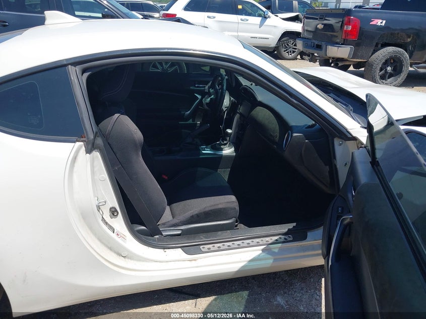 2017 Toyota Gt86 VIN JF1ZNAA11H8703437 IAAI salvage auction — FRONT END, Salvage (Texas), sold $3,000 on 2026-07-07 (photo 5)