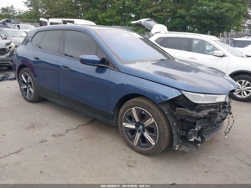 2024 BMW Ix VIN WB523CF09RCN84740 IAAI salvage auction — FRONT END, Salvage Title, sold $23,600 on 2026-08-14 (photo 1)