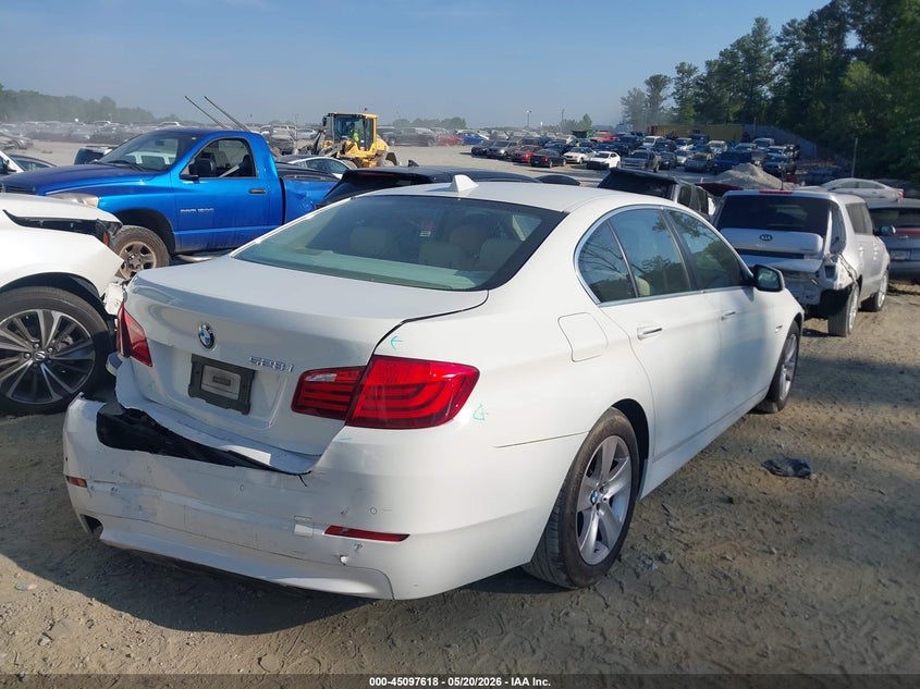2012 BMW 5er VIN WBAXG5C51CDX05382 IAAI salvage auction — REAR END, Salvage (Georgia), sold $125 on 2026-07-21 (photo 4)