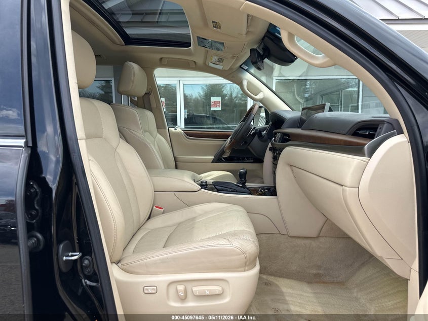 2017 Lexus VIN JTJHY7AX6H4221040 IAAI salvage auction — NORMAL WEAR, Clear (Massachusetts), sold $42,000 on 2026-07-22 (photo 5)