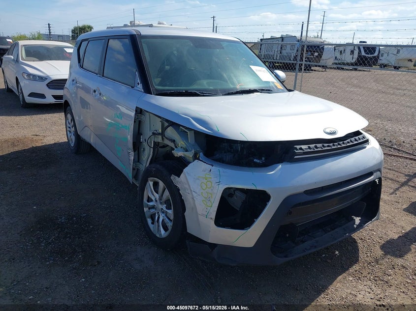 2020 Kia Soul VIN KNDJ23AU2L7088384 IAAI salvage auction — RIGHT SIDE, Original (Texas), sold $3,000 on 2026-07-14 (photo 6)