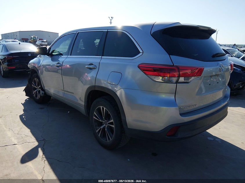 2018 Toyota Highlander VIN 5TDZARFH8JS041822 IAAI salvage auction — FRONT END, Salvage Title, sold $750 on 2026-07-28 (photo 3)