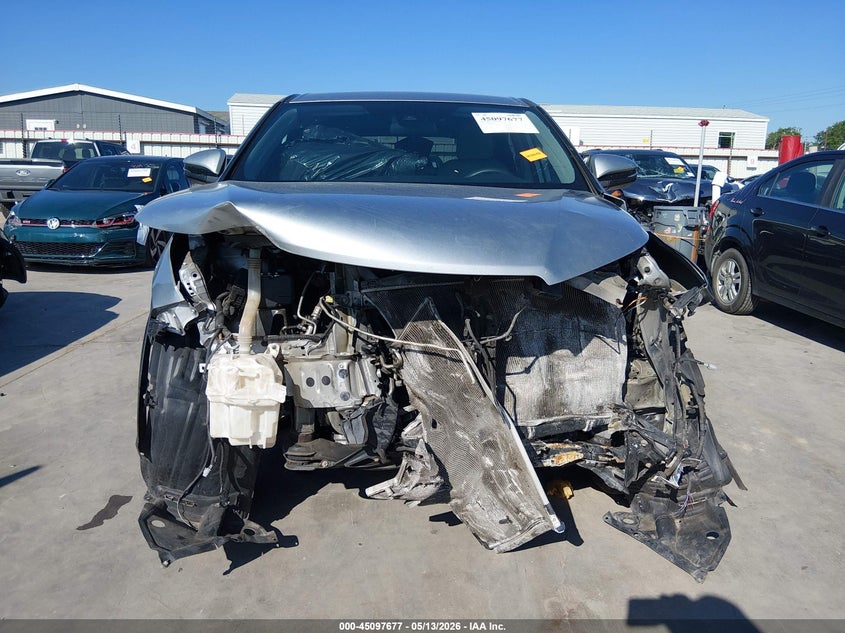 2018 Toyota Highlander VIN 5TDZARFH8JS041822 IAAI salvage auction — FRONT END, Salvage Title, sold $750 on 2026-07-28 (photo 6)