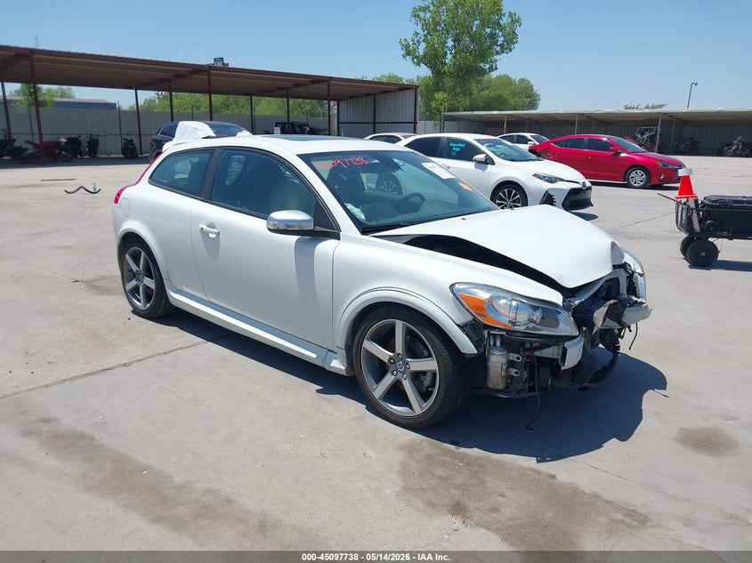 2013 Volvo C30 VIN YV1672MKXD2302168 IAAI salvage auction — FRONT END, Salvage (Texas), sold $675 on 2026-07-08 (photo 1)