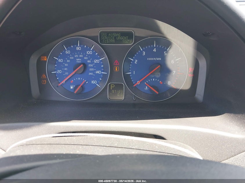 2013 Volvo C30 VIN YV1672MKXD2302168 IAAI salvage auction — FRONT END, Salvage (Texas), sold $675 on 2026-07-08 (photo 7)
