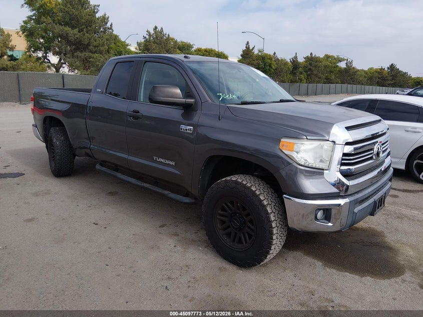 2017 Toyota Tundra VIN 5TFRY5F18HX220583 IAAI salvage auction — SIDE, Salvage (California), sold $9,400 on 2026-07-20 (photo 1)