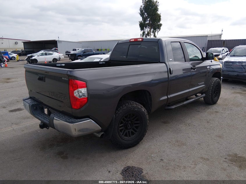 2017 Toyota Tundra VIN 5TFRY5F18HX220583 IAAI salvage auction — SIDE, Salvage (California), sold $9,400 on 2026-07-20 (photo 4)