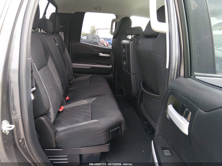 2017 Toyota Tundra VIN 5TFRY5F18HX220583 IAAI salvage auction — SIDE, Salvage (California), sold $9,400 on 2026-07-20 (photo 8)