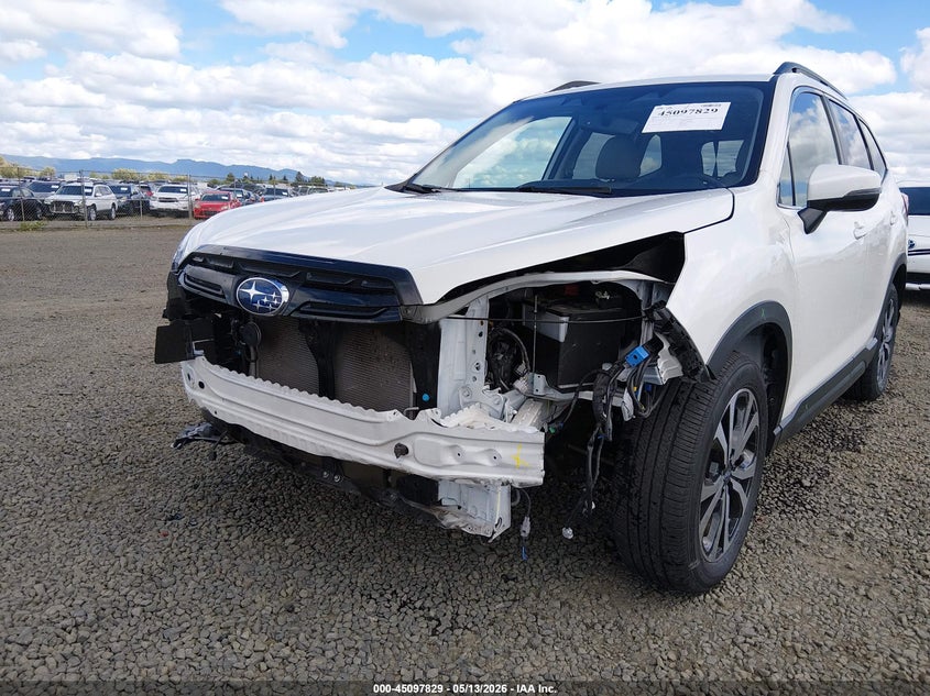 2024 Subaru Forester VIN JF2SKAKC0RH497731 IAAI salvage auction — FRONT END, Salvage (Oregon), sold $10,100 on 2026-07-16 (photo 6)