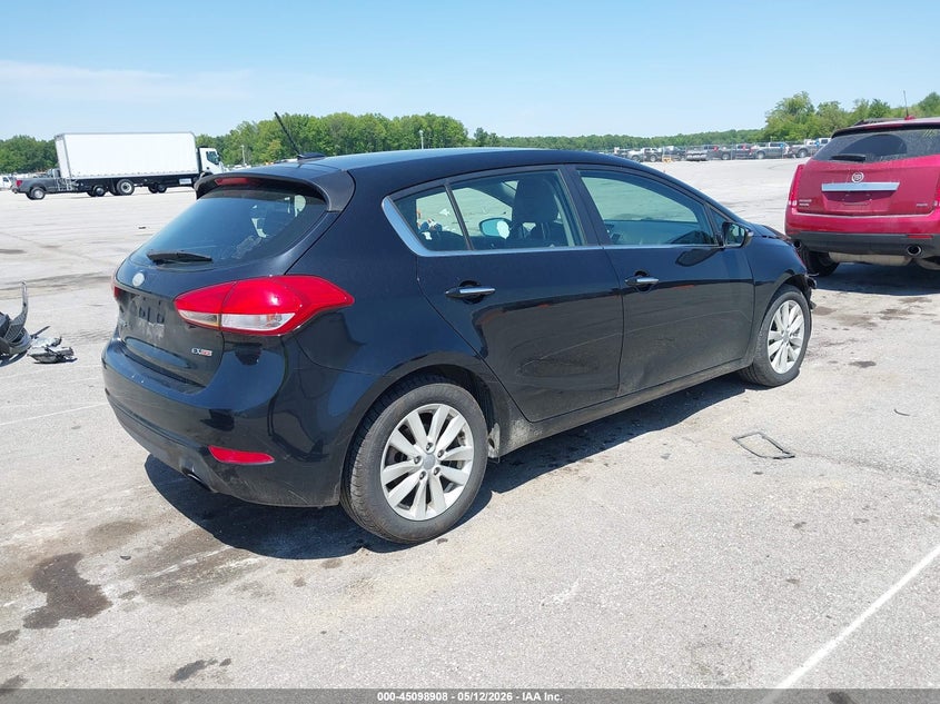 2014 Kia Forte VIN KNAFX5A82E5169306 IAAI salvage auction — FRONT END, Clear (Indiana), sold $900 on 2026-07-16 (photo 4)