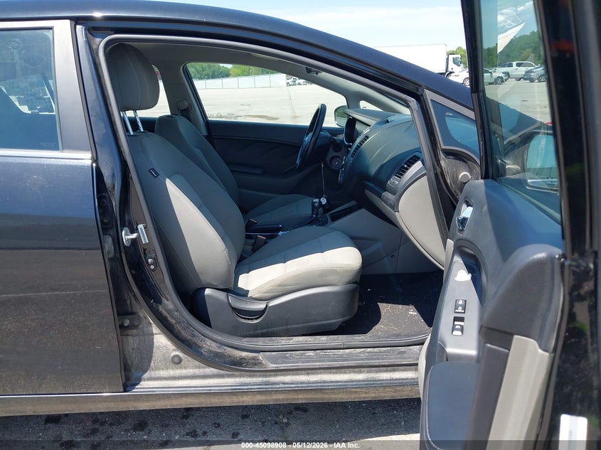 2014 Kia Forte VIN KNAFX5A82E5169306 IAAI salvage auction — FRONT END, Clear (Indiana), sold $900 on 2026-07-16 (photo 5)