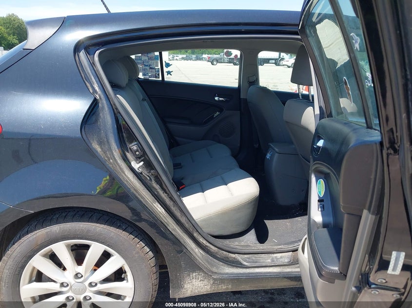 2014 Kia Forte VIN KNAFX5A82E5169306 IAAI salvage auction — FRONT END, Clear (Indiana), sold $900 on 2026-07-16 (photo 8)