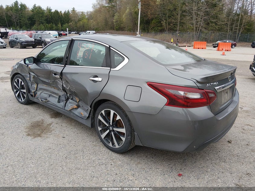 2018 Nissan Altima VIN 1N4AL3AP1JC123305 IAAI salvage auction — SIDE, Salvage (Maine), sold $800 on 2026-09-13 (photo 3)