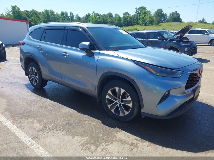 2022 Toyota Highlander VIN 5TDGZRAH7NS091978 — IAAI salvage auction photo
