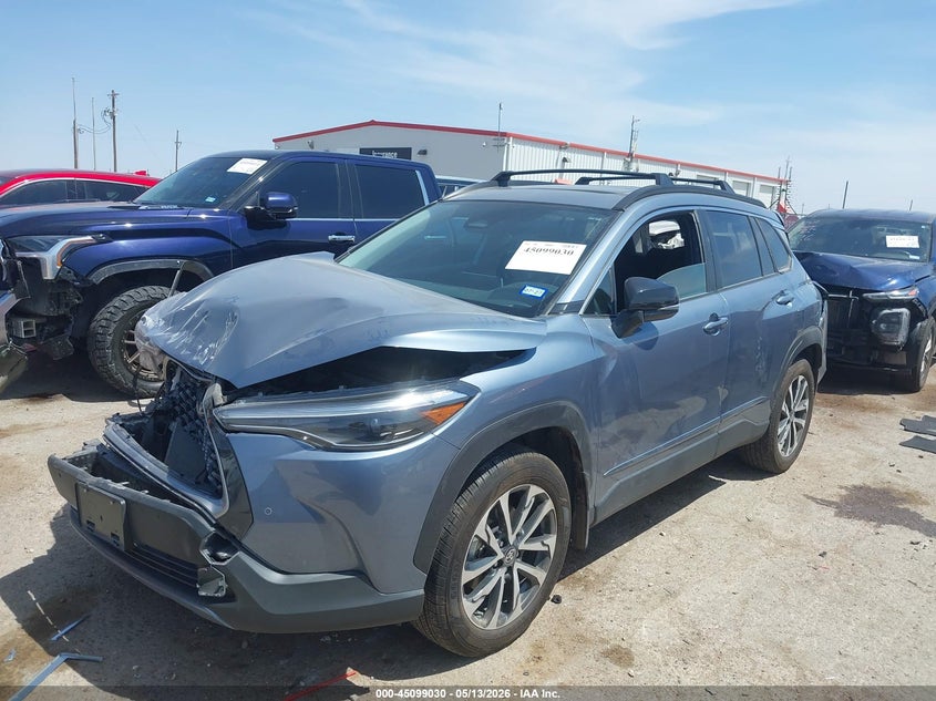 2025 Toyota Corolla cross VIN 7MUDAAAG4SV146844 IAAI salvage auction — FRONT & REAR, Original (Texas), sold $3,650 on 2026-07-28 (photo 2)