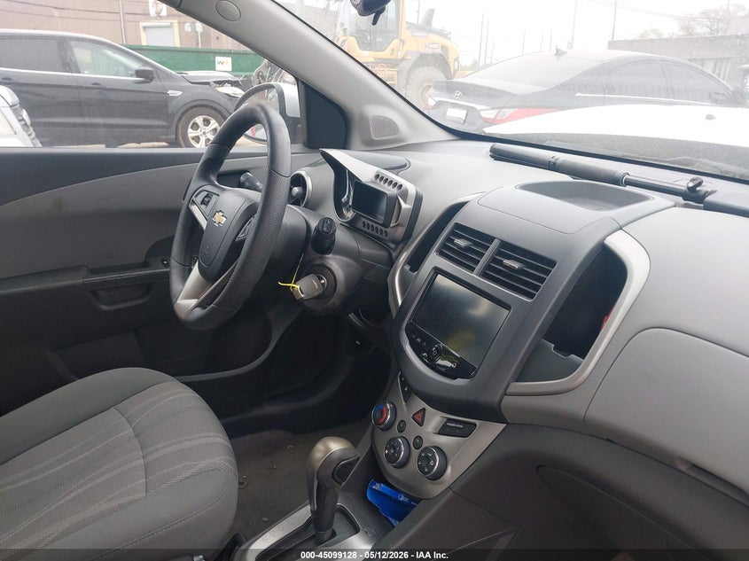 2013 Chevrolet SONIC VIN 1G1JC6SB2D4129233 IAAI salvage auction — FRONT END, Clear (Michigan), sold $575 on 2026-07-23 (photo 5)
