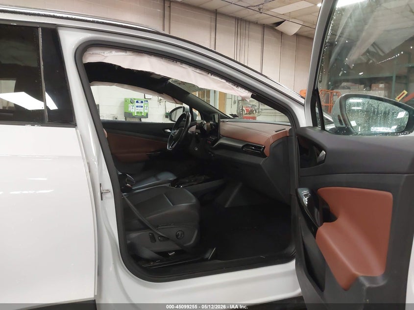 2022 Volkswagen Id.4 VIN WVGUNPE25NP038727 IAAI salvage auction — SIDE, Salvage (Maine), sold $11,800 on 2026-07-20 (photo 5)
