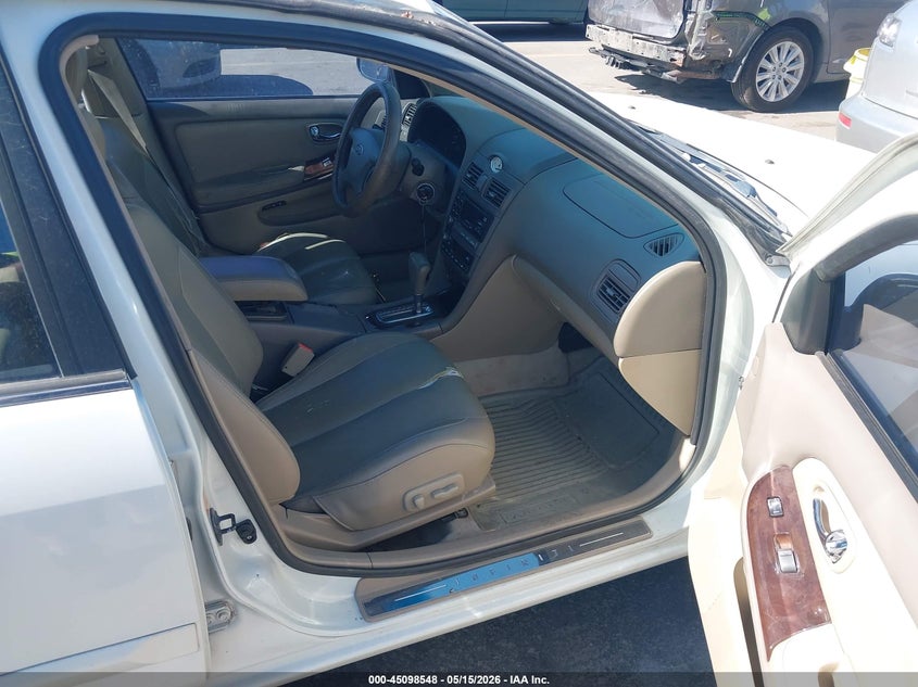2001 Infiniti I30 VIN JNKCA31A91T008471 IAAI salvage auction — NORMAL WEAR, Clear (Utah), sold $275 on 2026-07-16 (photo 5)