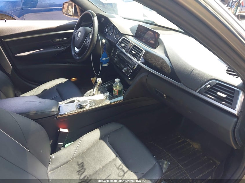 2016 BMW 3er VIN WBA8E3C52GK503750 IAAI salvage auction — FRONT END, Salvage (Rhode Island), sold $850 on 2026-07-28 (photo 5)