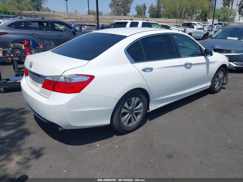 2015 Honda Accord VIN 1HGCR2F34FA094064 IAAI salvage auction — FRONT END, Wait Title, sold $2,050 on 2026-08-26 (photo 4)