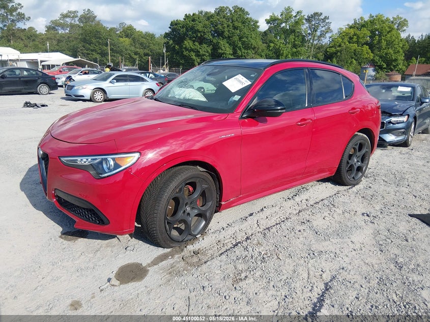 2022 Alfa romeo Stelvio VIN ZASPAKBN7N7D27999 IAAI salvage auction — LEFT FRONT, Salvage (Idaho), sold $8,800 on 2026-07-14 (photo 2)
