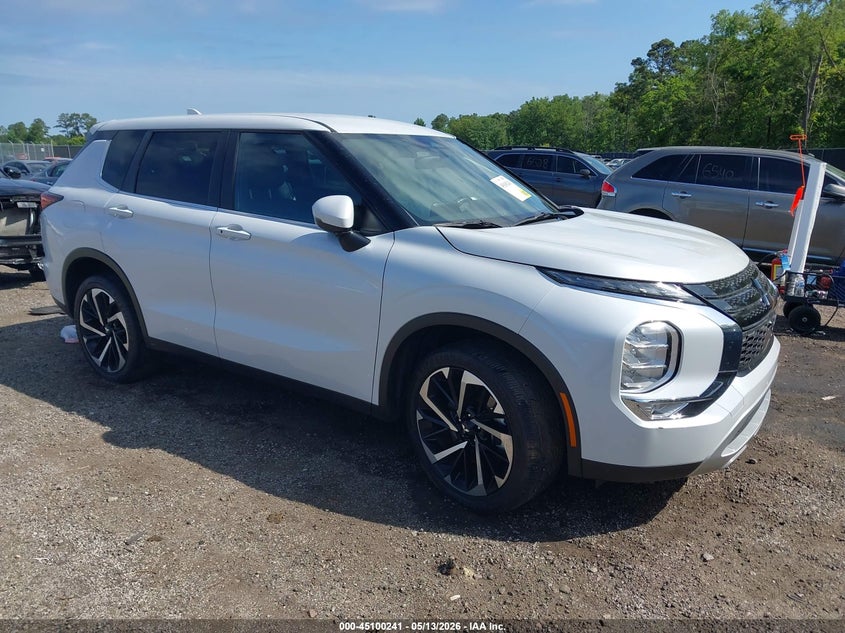 2023 Mitsubishi Outlander VIN JA4J3UA83PZ030522 IAAI salvage auction — LEFT SIDE, Salvage (South Carolina), sold $8,000 on 2026-09-07 (photo 1)