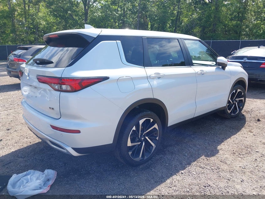 2023 Mitsubishi Outlander VIN JA4J3UA83PZ030522 IAAI salvage auction — LEFT SIDE, Salvage (South Carolina), sold $8,000 on 2026-09-07 (photo 4)