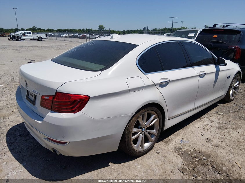 2015 BMW 5er VIN WBA5B1C54FG126162 IAAI salvage auction — LEFT SIDE, Salvage Title, sold $1,975 on 2026-08-11 (photo 4)