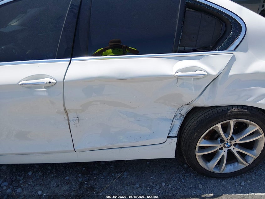 2015 BMW 5er VIN WBA5B1C54FG126162 IAAI salvage auction — LEFT SIDE, Salvage Title, sold $1,975 on 2026-08-11 (photo 6)