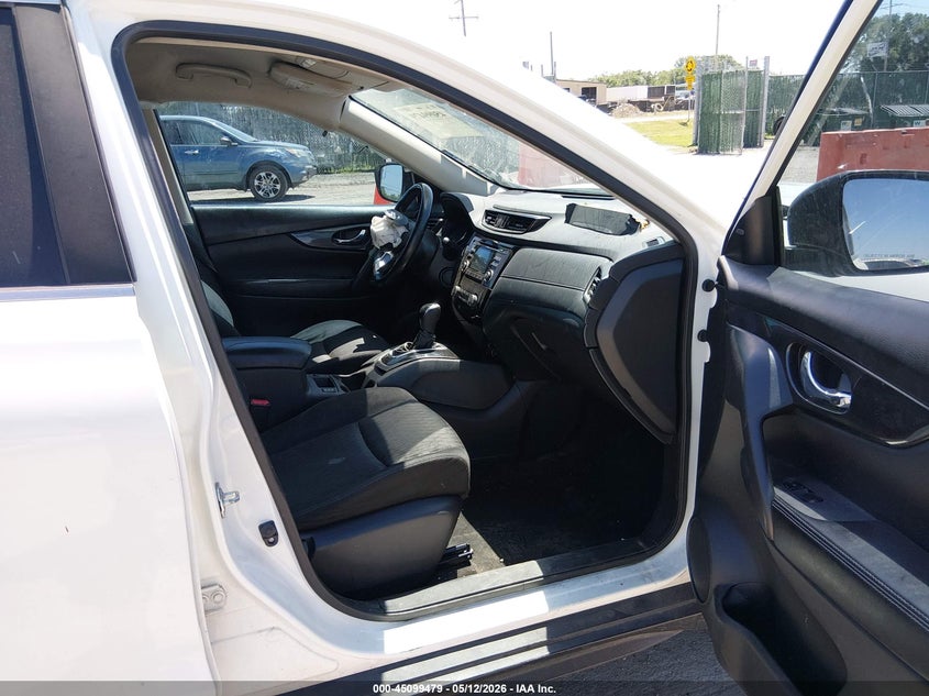 2017 Nissan Rogue VIN JN8AT2MT8HW153542 IAAI salvage auction — FRONT END, Salvage (Kansas), sold $950 on 2026-07-31 (photo 5)