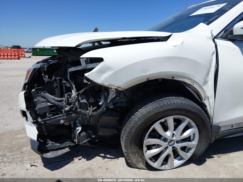 2017 Nissan Rogue VIN JN8AT2MT8HW153542 IAAI salvage auction — FRONT END, Salvage (Kansas), sold $950 on 2026-07-31 (photo 6)