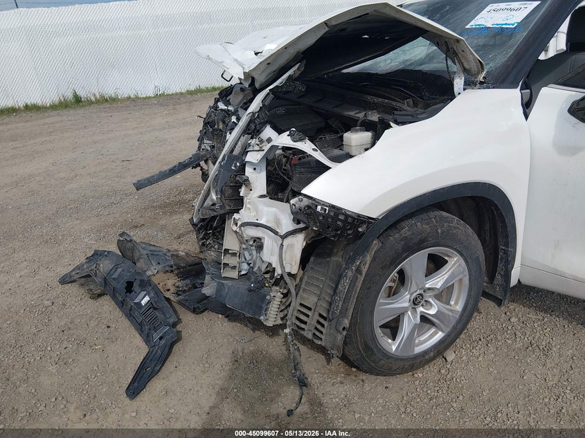 2020 Toyota Highlander VIN 5TDBZRBHXLS035801 IAAI salvage auction — FRONT END, Salvage (Montana), sold $4,550 on 2026-07-08 (photo 6)