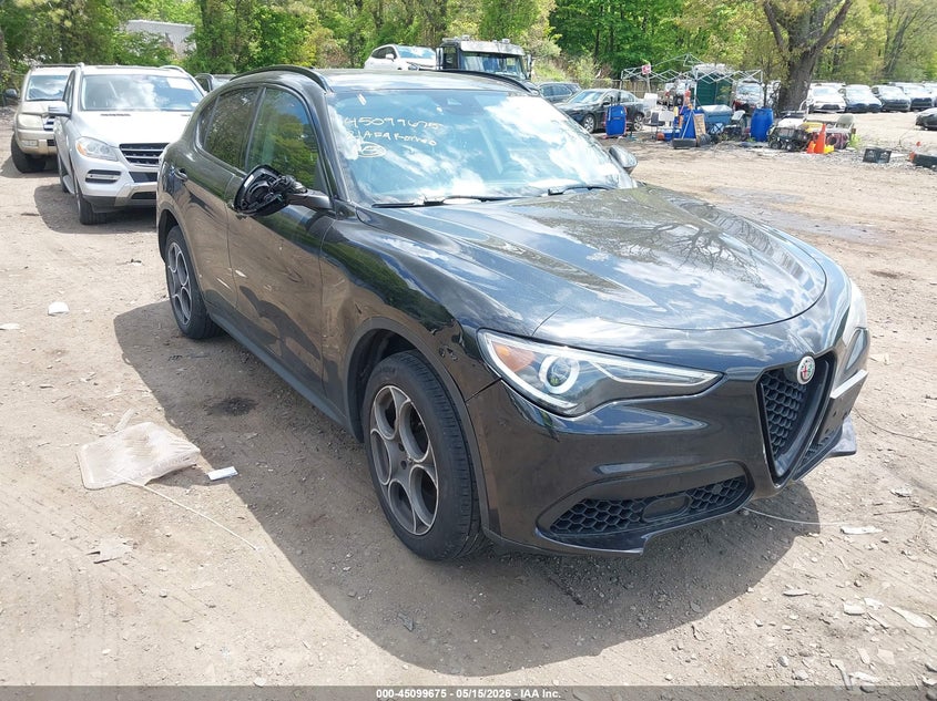 2021 Alfa romeo Stelvio VIN ZASPAKAN7M7D00687 IAAI salvage auction — RIGHT FRONT, Salvage Title, sold $525 on 2026-07-28 (photo 6)