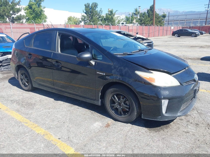 2013 Toyota Prius VIN JTDKN3DU5D5699756 IAAI salvage auction — FRONT END, App For Dup Clear (California), sold $925 on 2026-07-07 (photo 1)