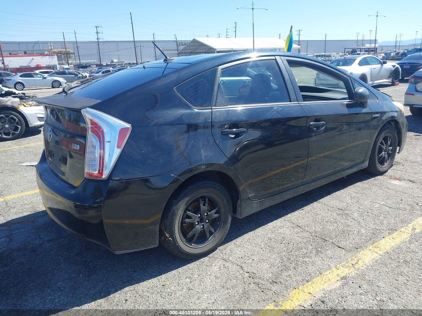 2013 Toyota Prius VIN JTDKN3DU5D5699756 IAAI salvage auction — FRONT END, App For Dup Clear (California), sold $925 on 2026-07-07 (photo 4)