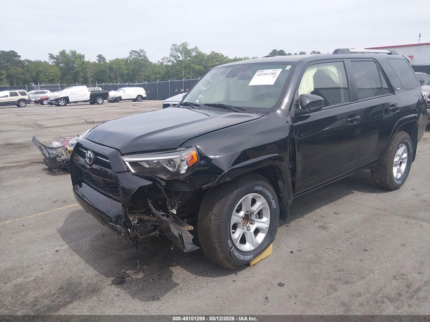 2021 Toyota 4runner VIN JTEEU5JR6M5238251 IAAI salvage auction — LEFT FRONT, Salvage (South Carolina), sold $8,100 on 2026-07-15 (photo 2)