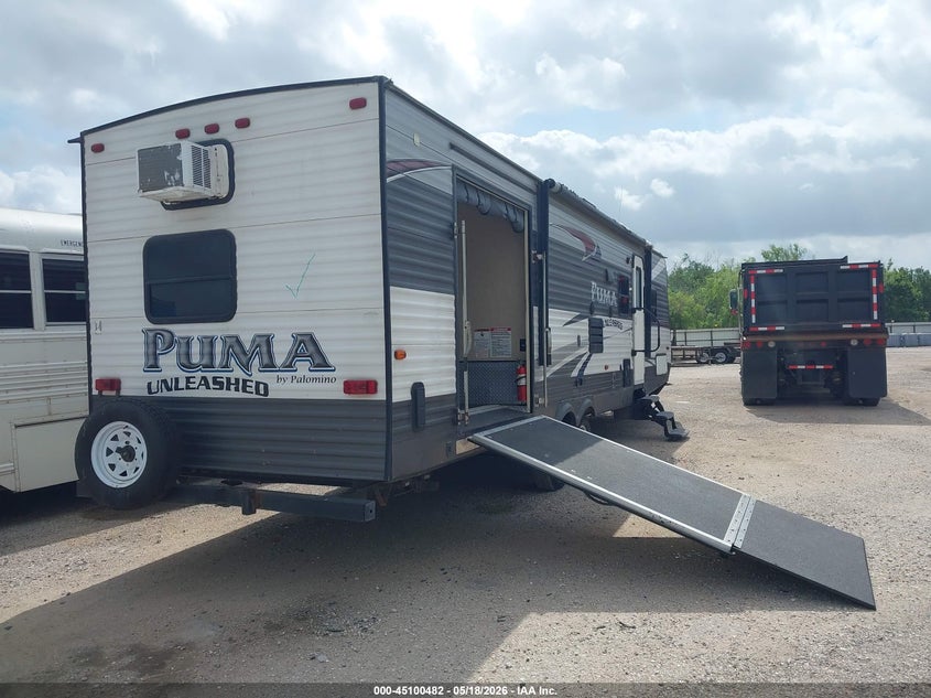 2016 Puma VIN 4X4TPTF27GP058931 IAAI salvage auction — SIDE, Wait Title, sold $1,650 on 2026-09-16 (photo 4)