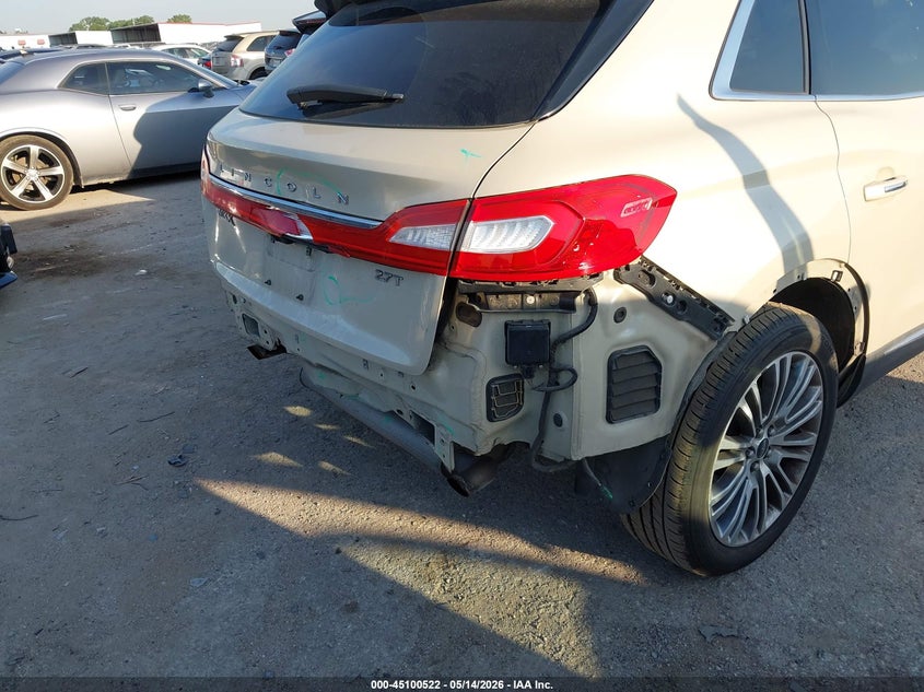 2018 Lincoln Mkx VIN 2LMPJ6LP6JBL30684 IAAI salvage auction — FRONT & REAR, Salvage Title, sold $2,100 on 2026-08-01 (photo 6)