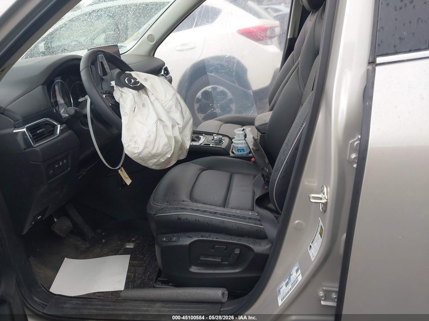 2025 Mazda Cx-5 VIN JM3KFBCM4S0719201 IAAI salvage auction — RIGHT FRONT, Salvage (Massachusetts), sold $8,300 on 2026-07-28 (photo 5)