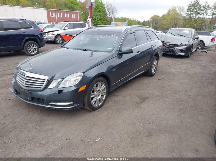 2012 Mercedes-benz E-klasse VIN WDDHH8JB9CA598054 IAAI salvage auction — RIGHT FRONT, Salvage (Massachusetts), sold $975 on 2026-07-28 (photo 2)