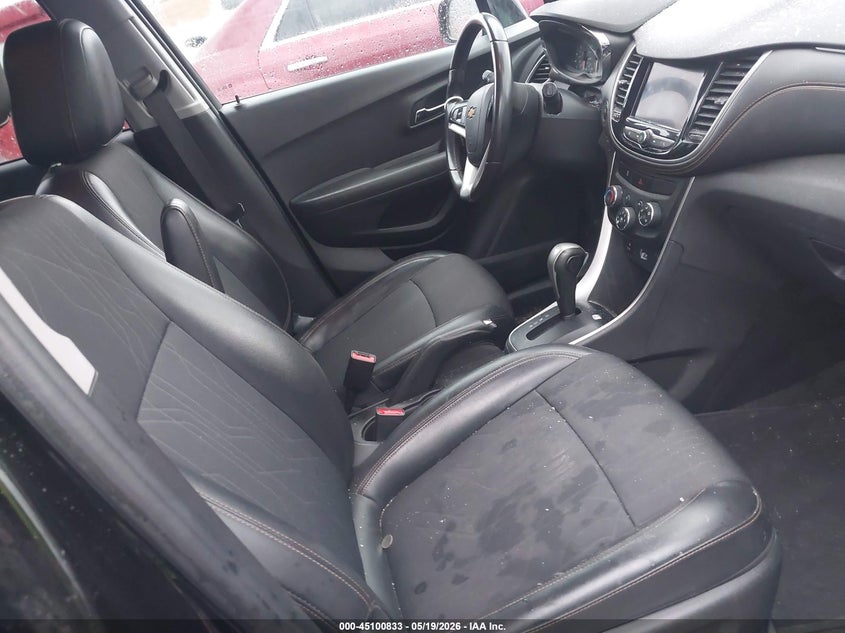2020 Chevrolet Trax VIN KL7CJPSBXLB037273 IAAI salvage auction — HAIL, Clear (Missouri), sold $2,000 on 2026-07-13 (photo 5)