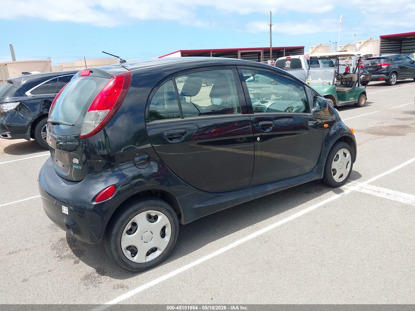 2012 Mitsubishi Miev VIN JA3215H15CU010941 IAAI salvage auction — NORMAL WEAR, Clear (Hawaii), sold $25 on 2026-07-21 (photo 4)