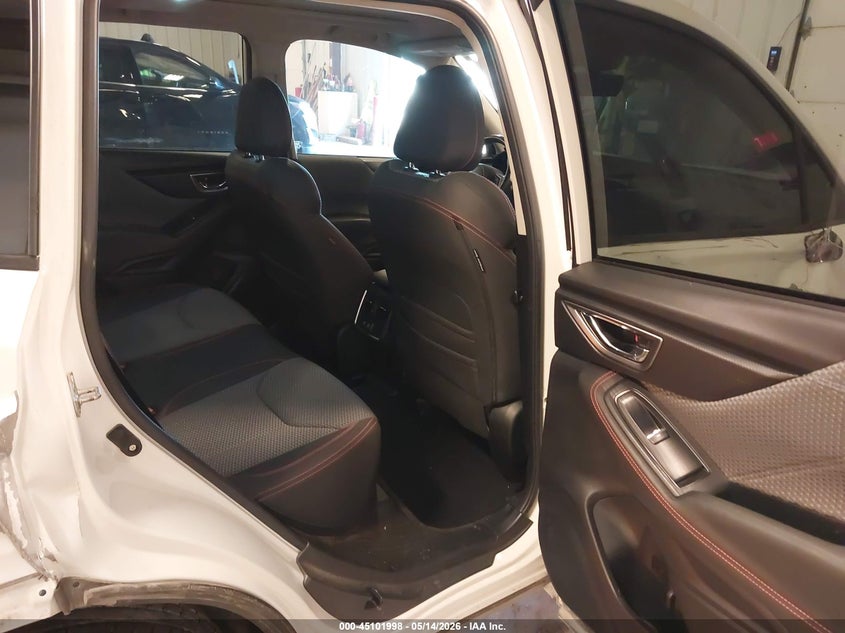 2019 Subaru Forester VIN JF2SKAJC6KH422345 IAAI salvage auction — RIGHT SIDE, Clear (Michigan), sold $2,975 on 2026-07-28 (photo 8)
