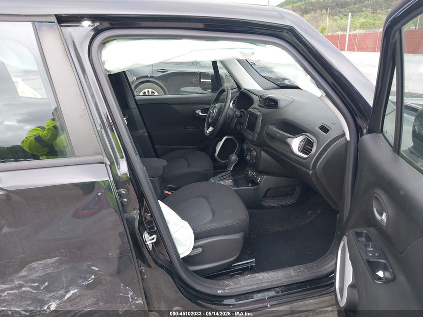 2019 Jeep Renegade VIN ZACNJBAB9KPJ75727 IAAI salvage auction — SIDE, Salvage (Pennsylvania), sold $750 on 2026-07-22 (photo 5)