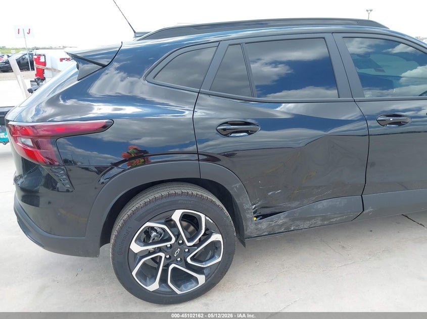 2026 Chevrolet Trax VIN KL77LJEP9TC125838 IAAI salvage auction — RIGHT SIDE, Original (Texas), sold $9,500 on 2026-07-06 (photo 6)